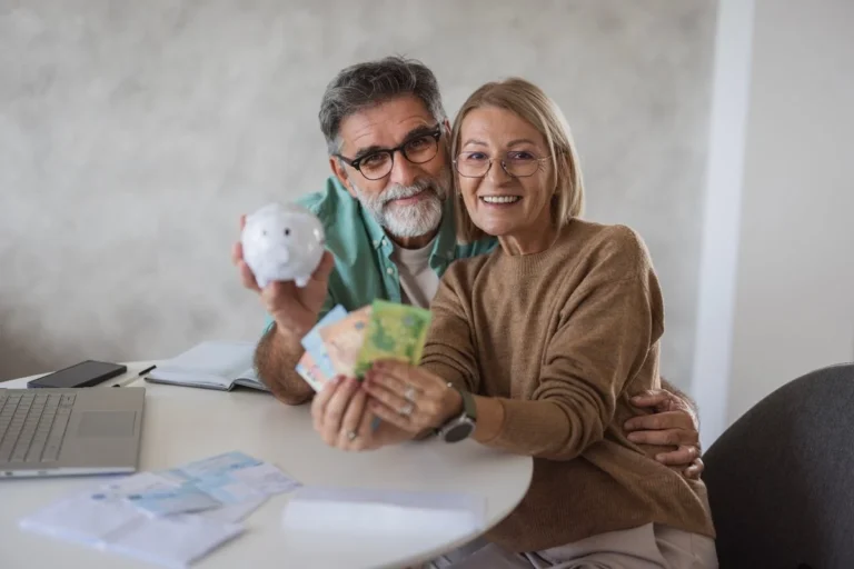 Financiële lenteschoonmaak: bespaar slimmer en laat geld renderen.