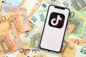 Financieel slim worden via TikTok? Dit zijn de 5 beste fintok-tips